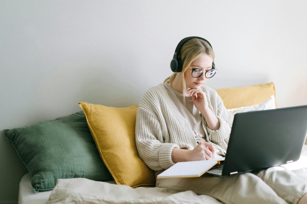 Spanish online Isbilia